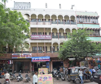 https://imgcld.yatra.com/ytimages/image/upload/t_hotel_yatra_city_desktop/v1439554883/Domestic Hotels/Hotels_Jaipur/Chandra Vilas Hotel/DSC_4854.jpg